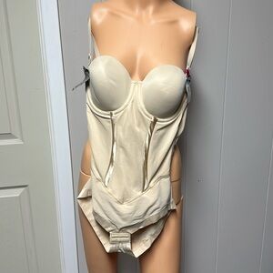 34C New with tags body suit slimming